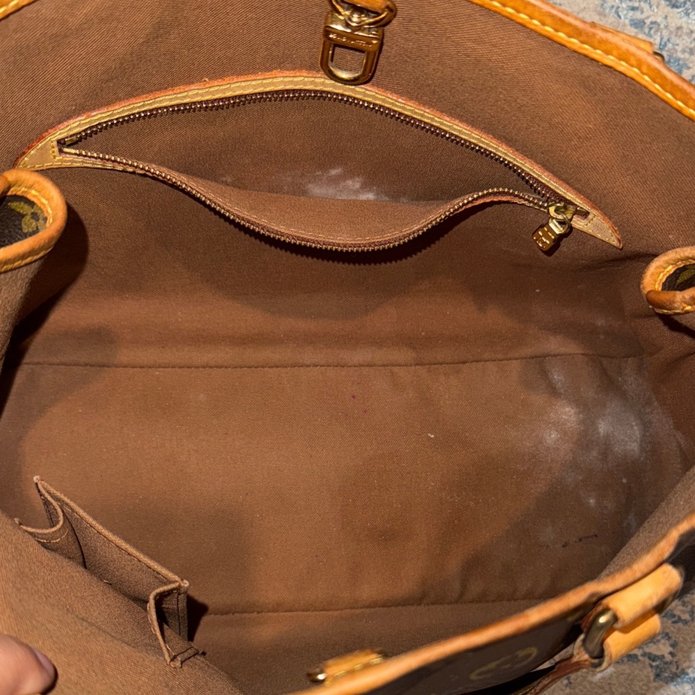 Louis Vuitton Batignolles - Picture 2 of 8
